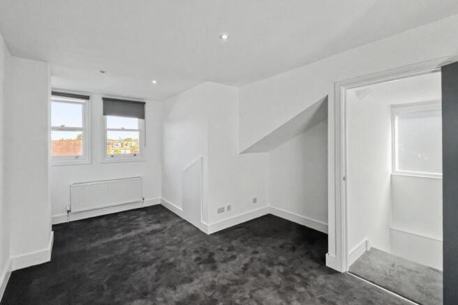 198 Upper Richmond Road West, London SW14 8AN