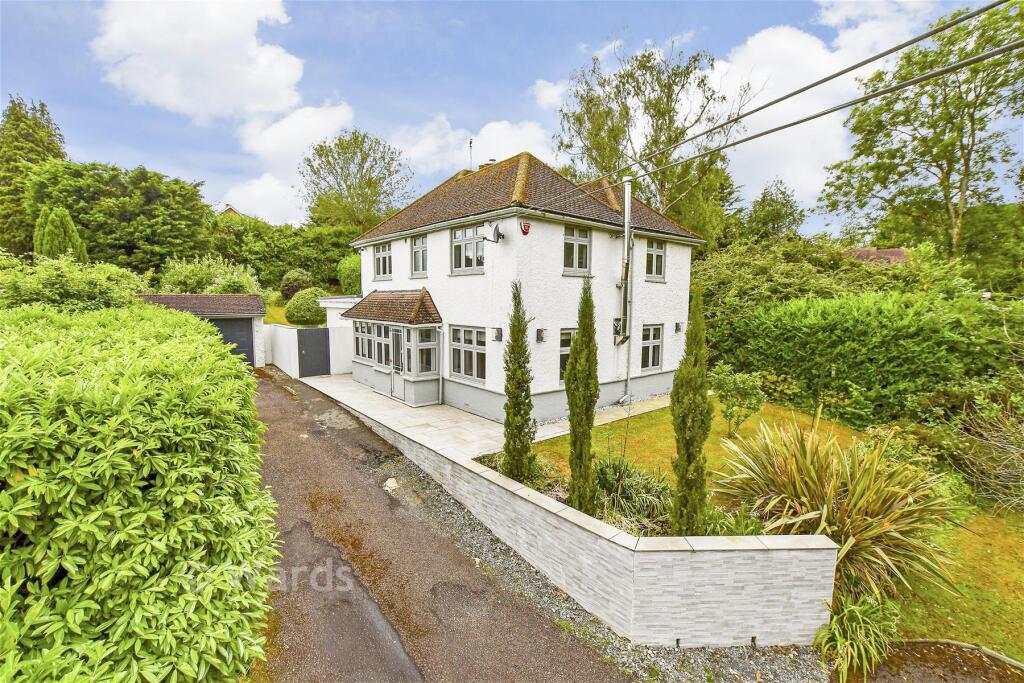 3-bed detached on London Road, Hythe, Kent, £495,000