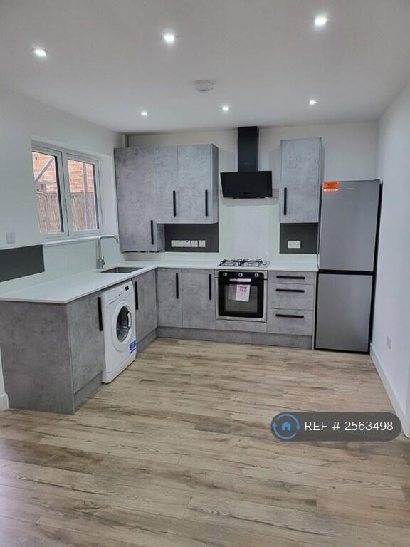 Main image of property: Barkingside, Ilford, IG6