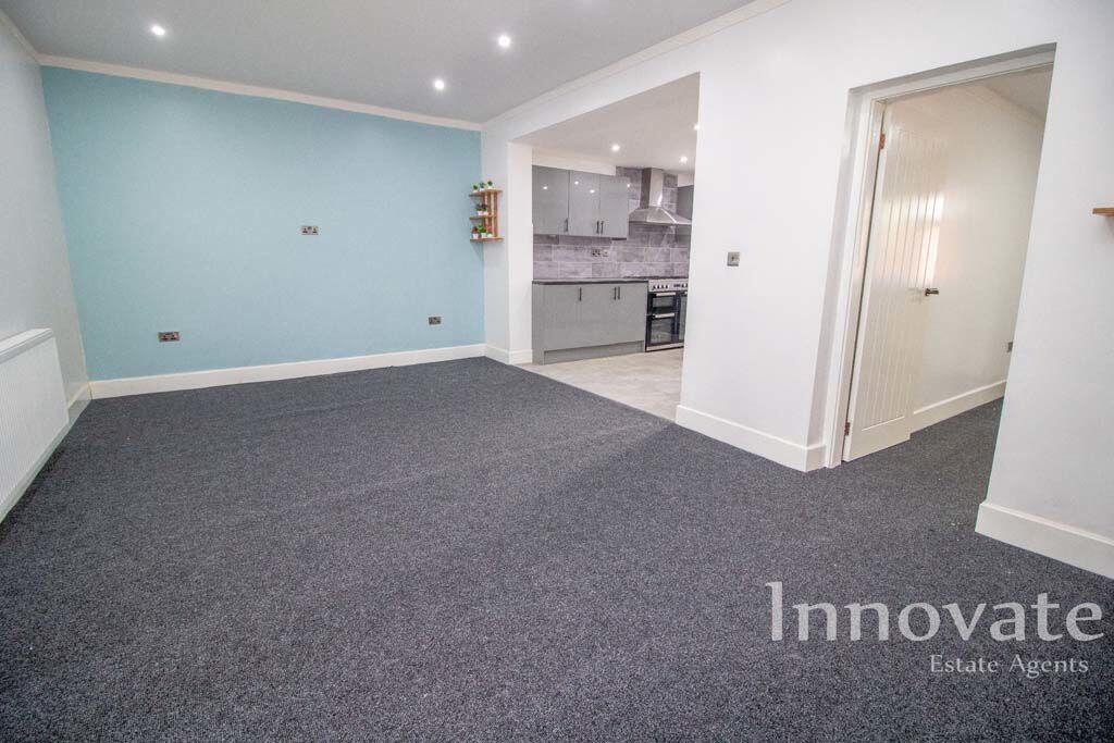 House in Sandwell, West Midlands - View 4