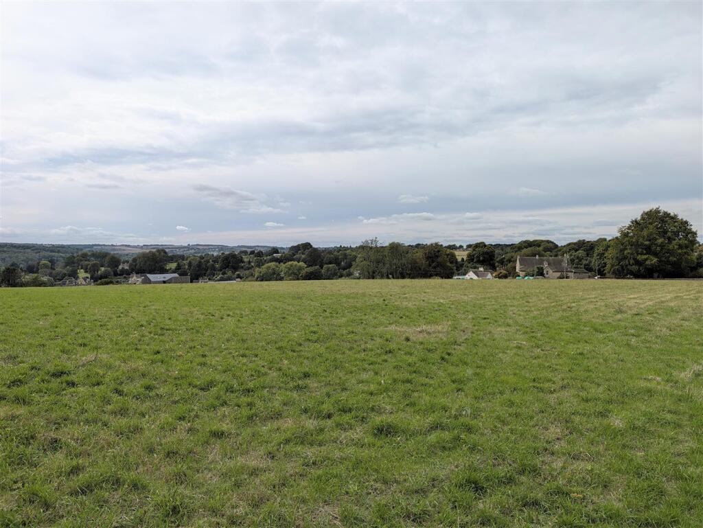 Adjacent to Tetbury Street, Minchinhampton, Stroud