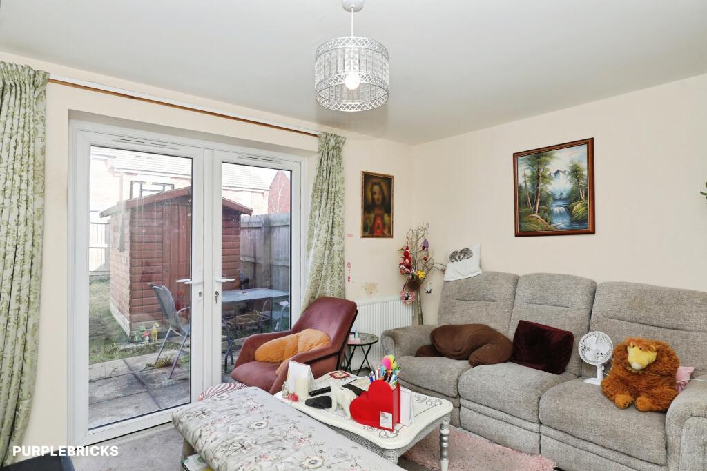 House in Stoke-on-Trent - More