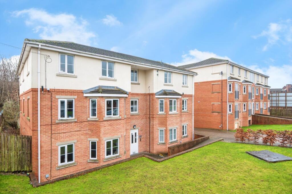 Main image of property: Stanningley Road, Leeds