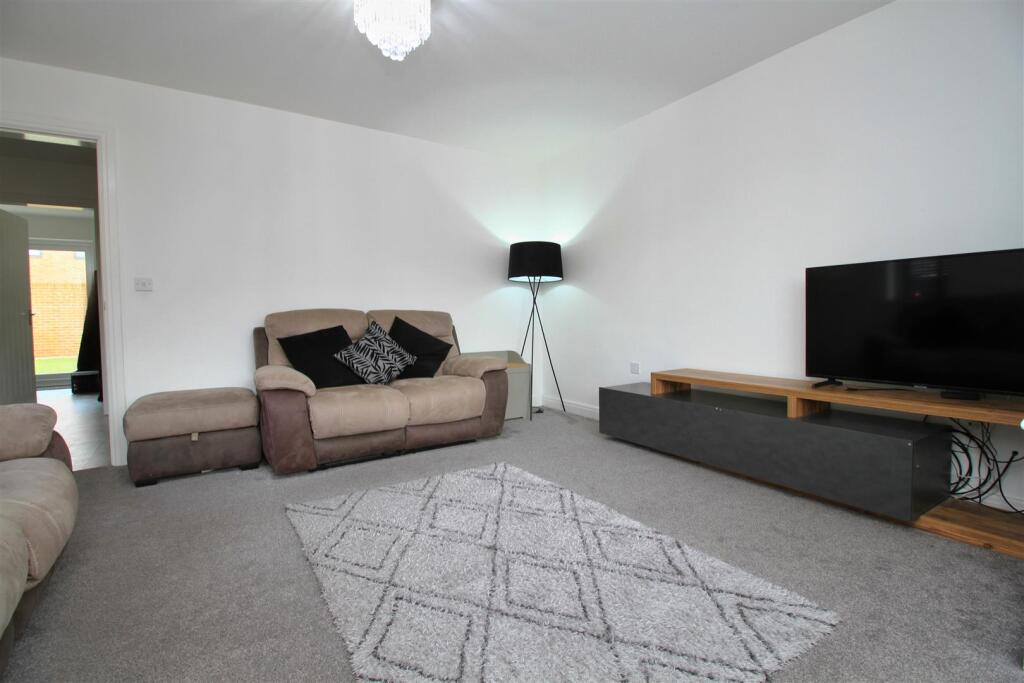 Rathbone Close, Manchester photo 3
