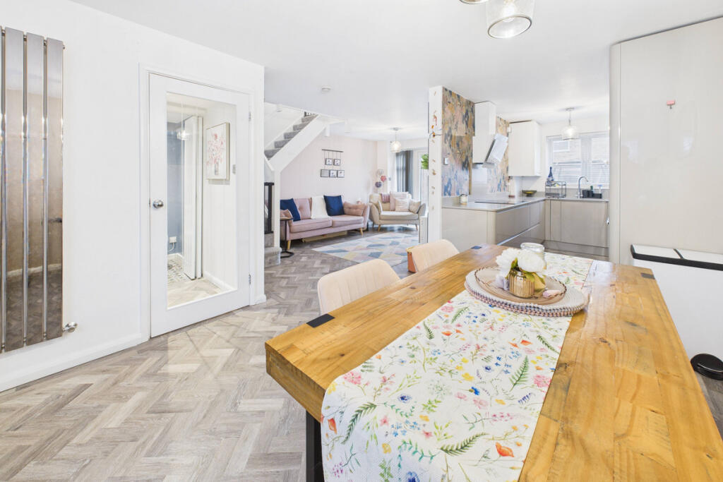 House in Dacorum, Woodhall Farm - View 4