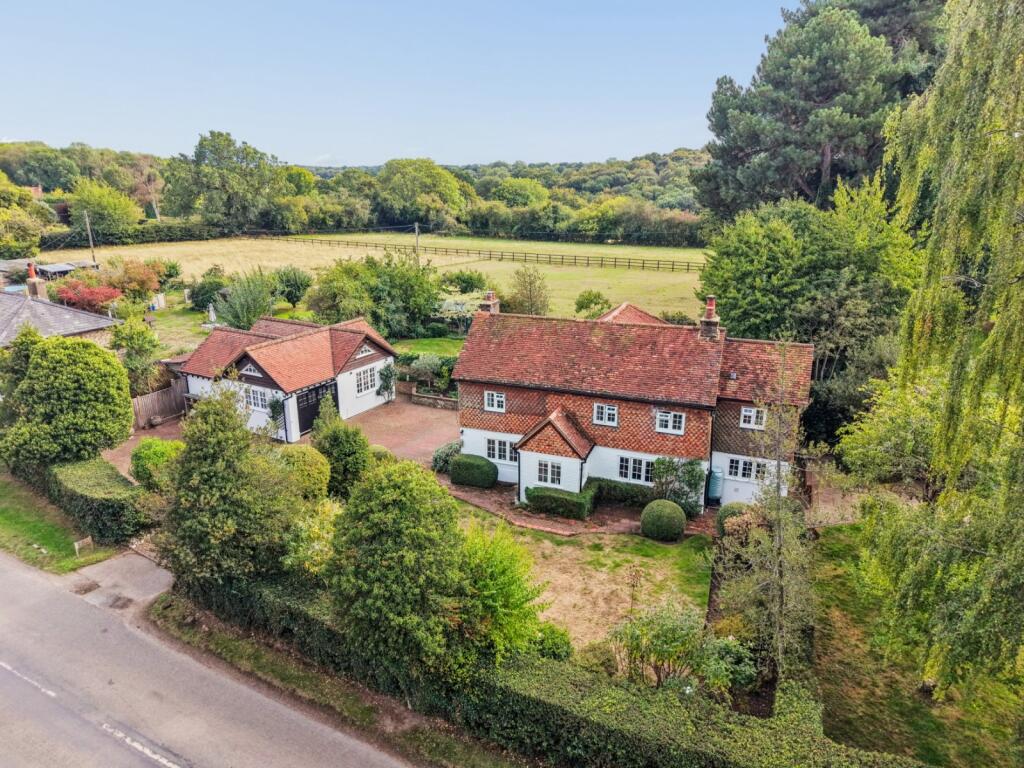 Main image of property: Hawridge Common, Hawridge, Chesham, Buckinghamshire, HP5