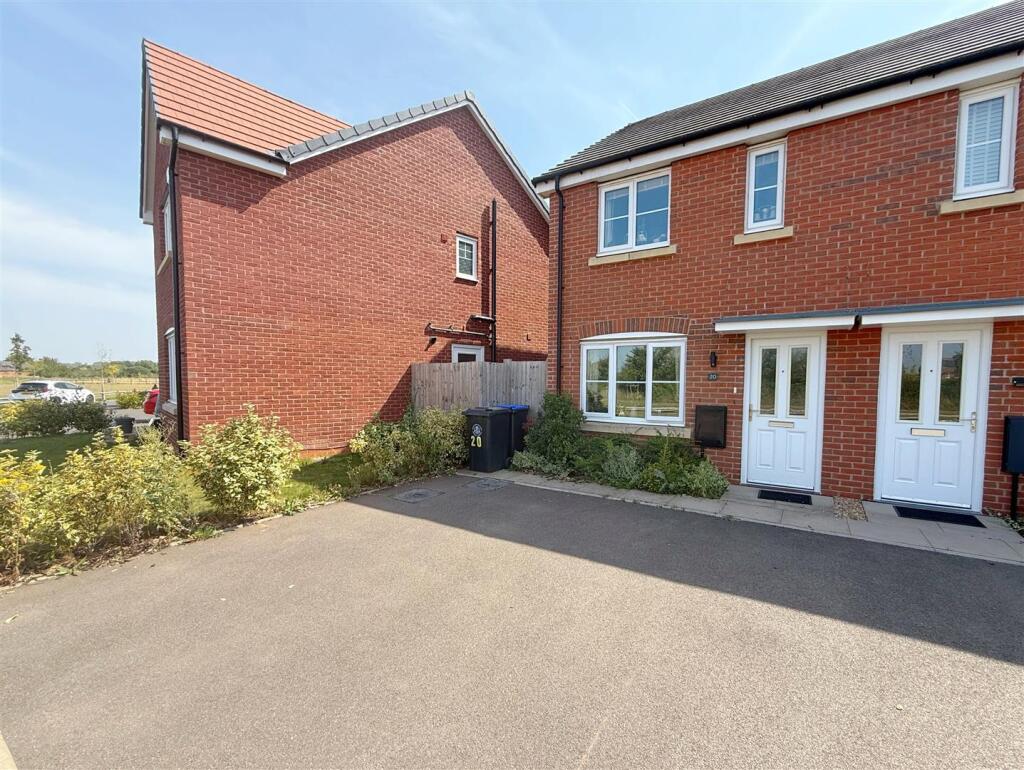 Barclay Close, Wellesbourne