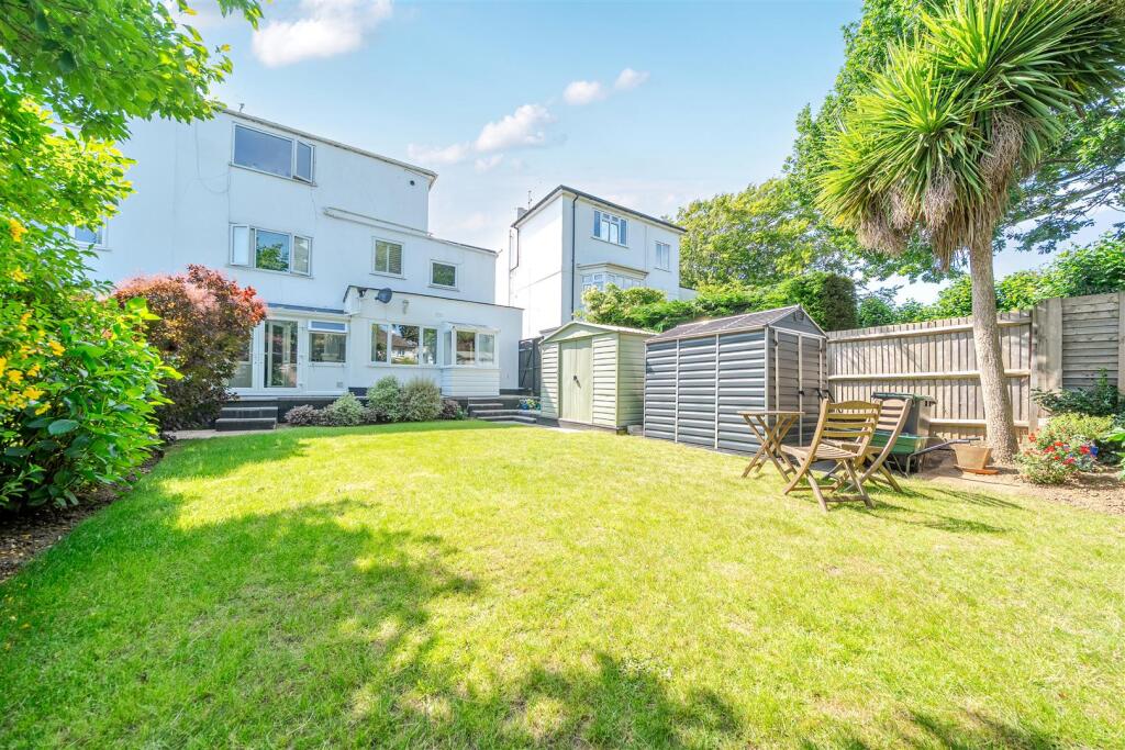 Robson Road, Goring-By-Sea, Worthing photo 2