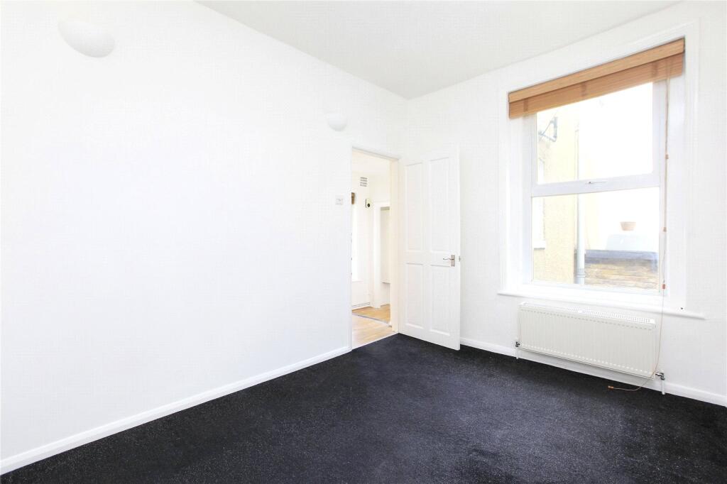 Apartment in London - More