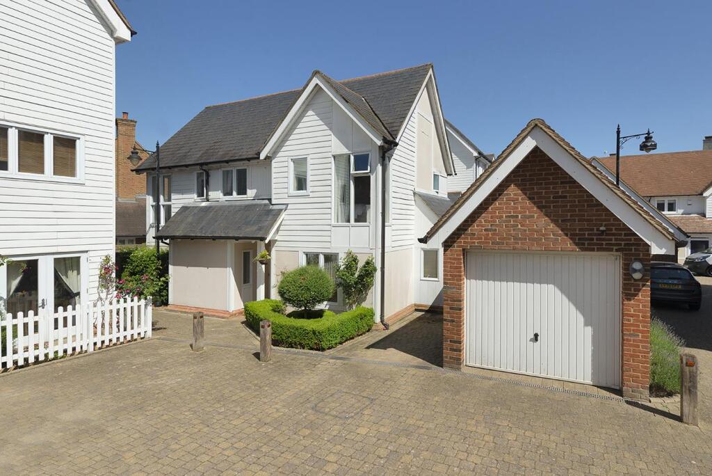 Main image of property: Edgar Close, Kings Hill, ME19 4JE