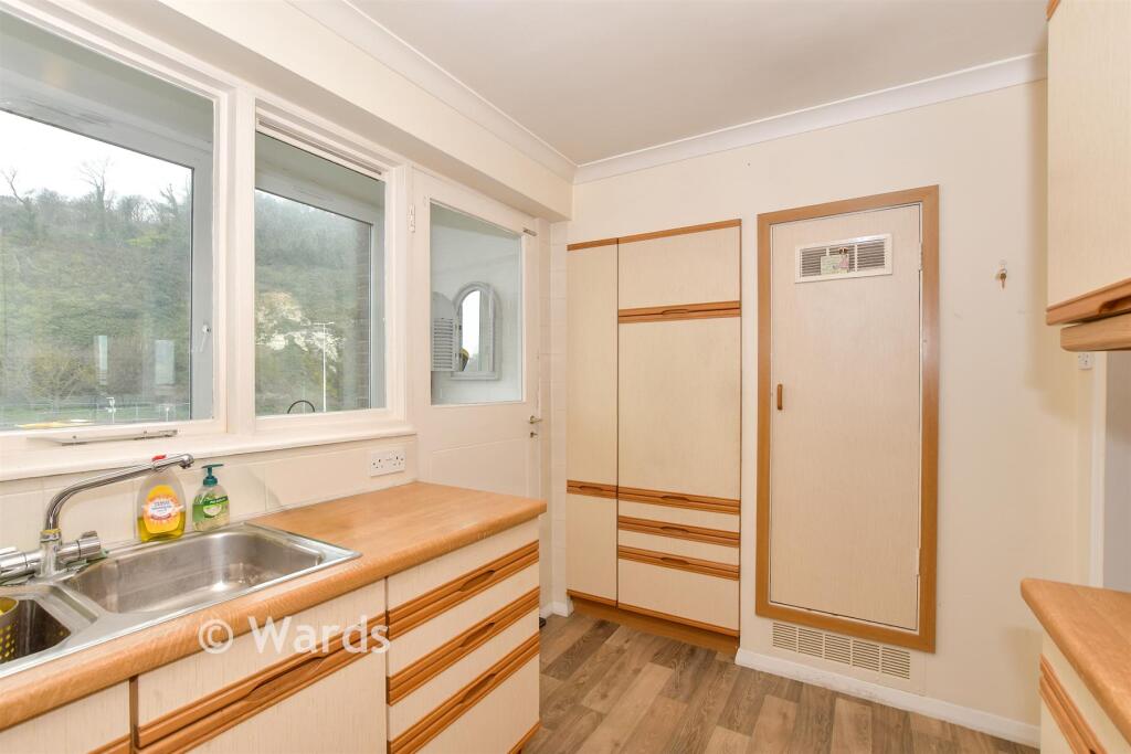 Apartment in Dover - View 2