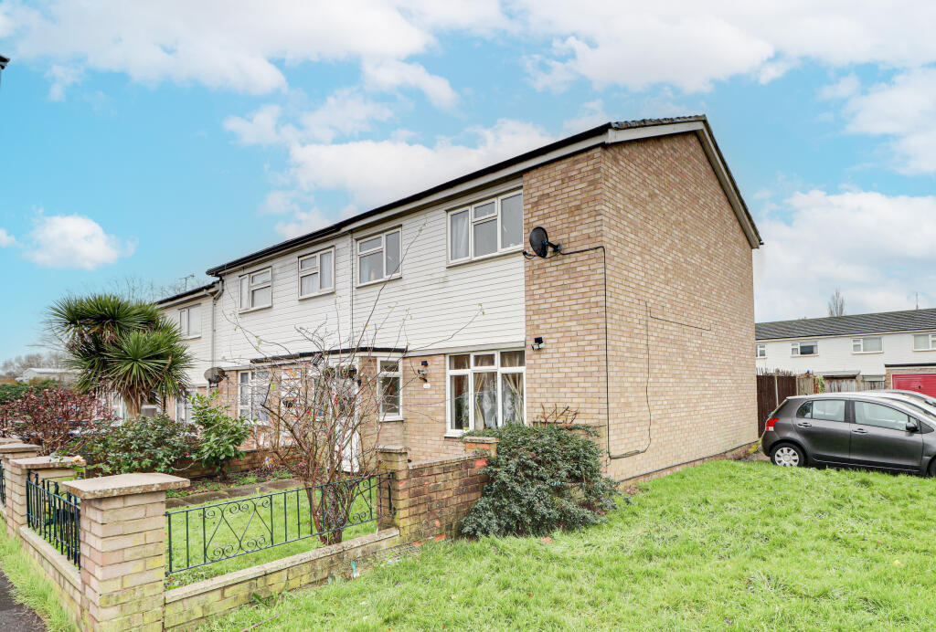 Main image of property: Kitchener Close, St Albans, AL1