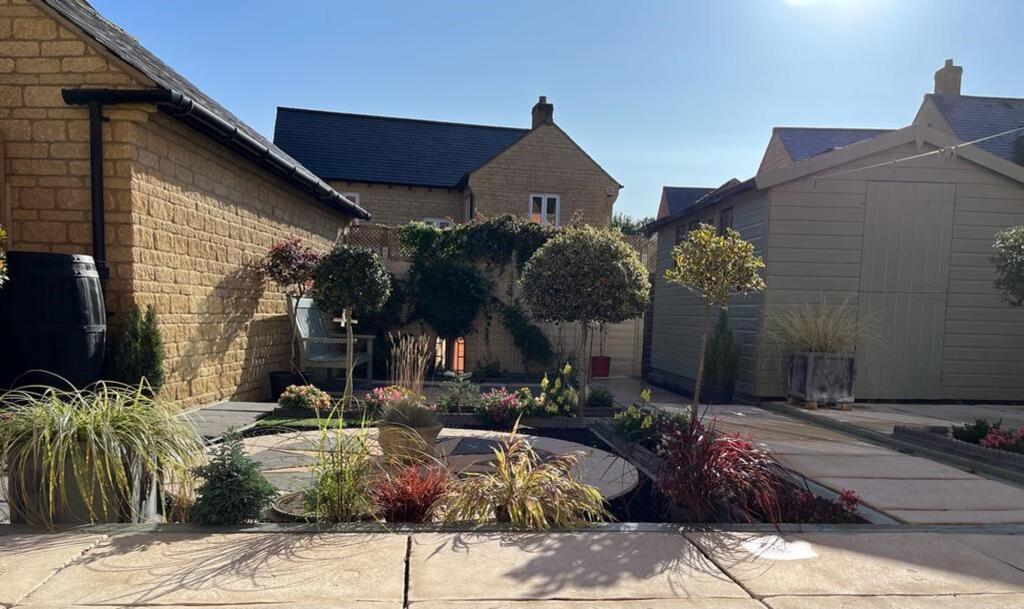 Hazeldene Close, Eynsham, OX29 photo 3