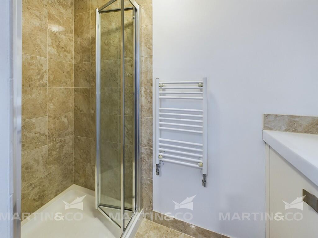 Apartment in Doncaster - View 5
