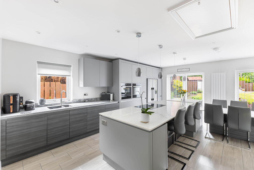 Wentworth Drive, Washington, Tyne & Wear - View 4