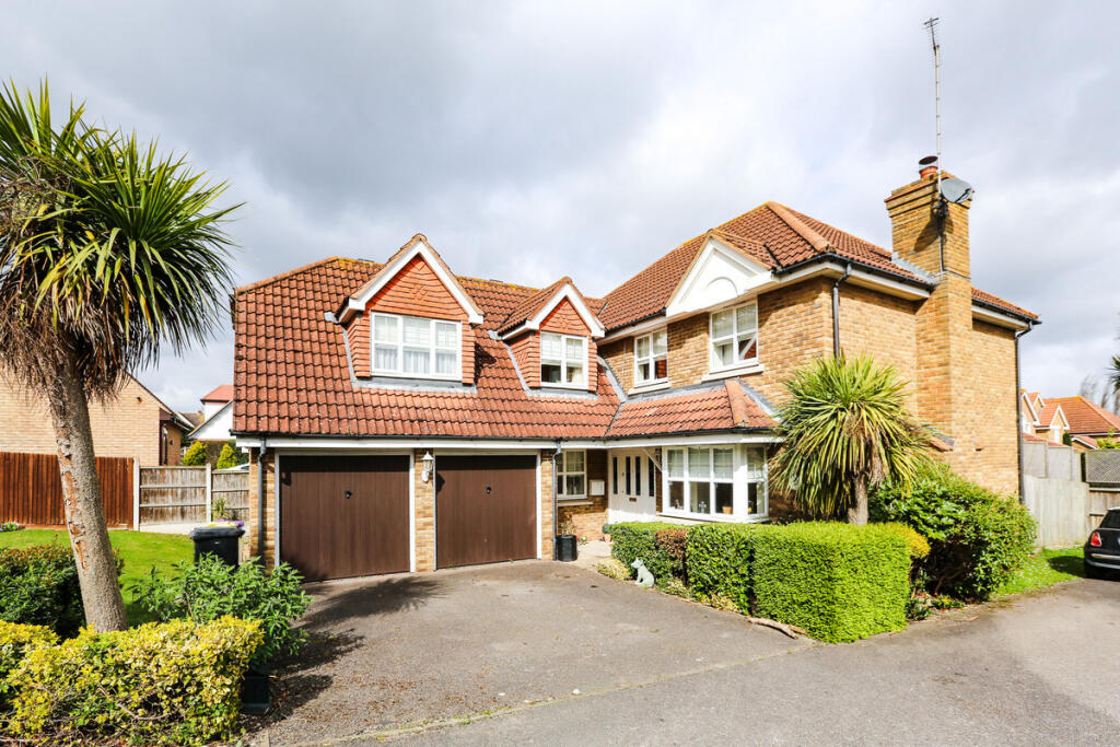 Main image of property: Nore Road, Leigh-on-Sea, SS9