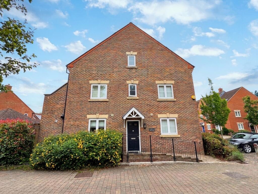 House in Horsham, Broadbridge Heath
