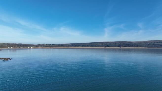 Sequence 01.00_01_38_44.Still004.jpg