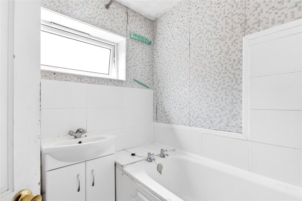 Elizabeth Close, Bracknell, Berkshire, RG12 - View 6