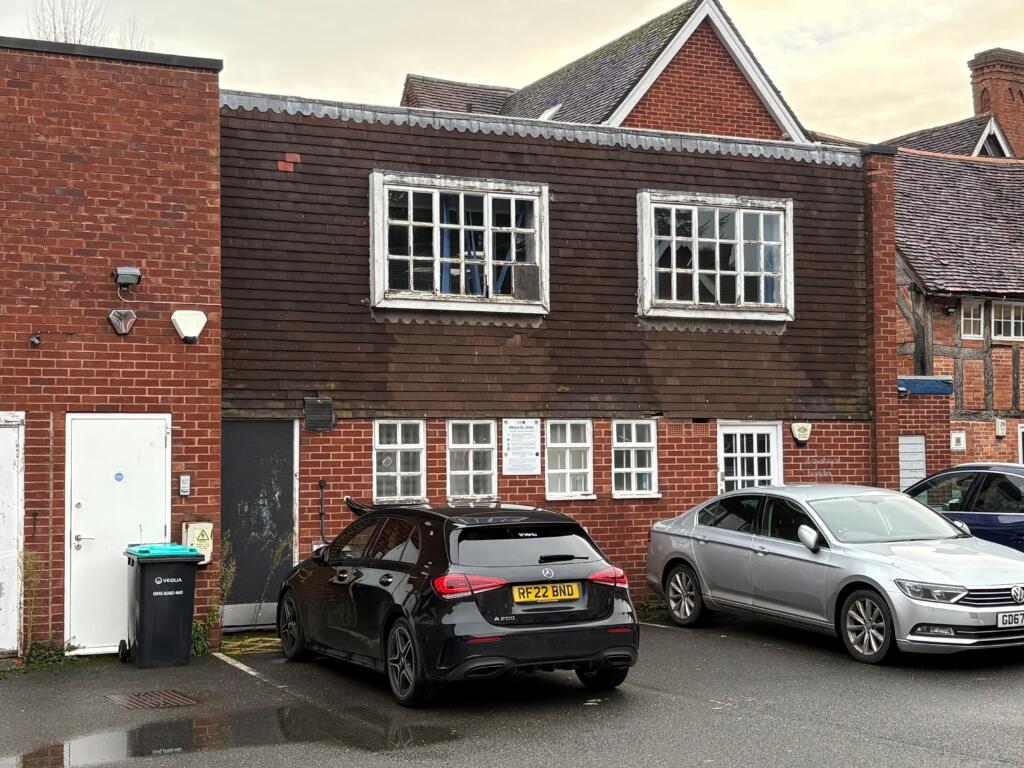 Main image of property: Solihull, First Floor Offices, 148-152 High Street, B91 3SX