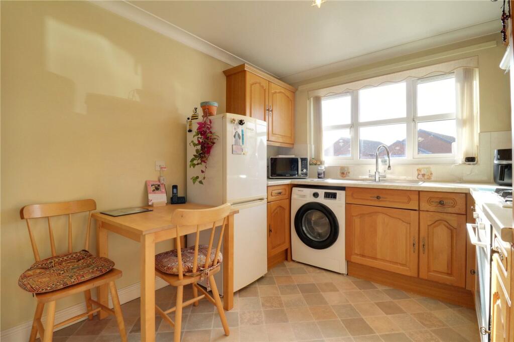 Kingsdale, Scunthorpe, DN17 photo 4