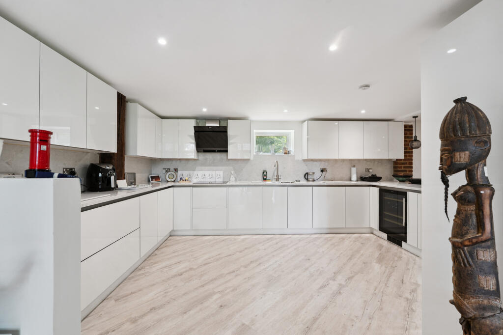 Hook Green Road, Southfleet, DA13 9NQ photo 2