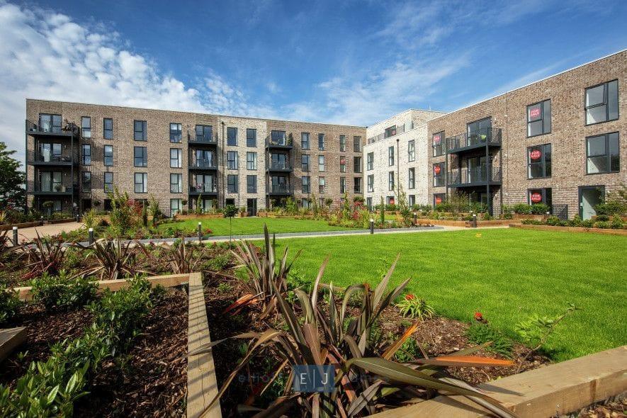 2-bed flat on Academy Way, Loughton, £420,000