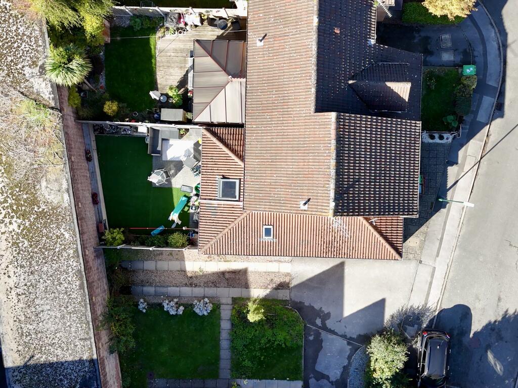 Ellwood Crescent, Wollaton, NG8 photo 3