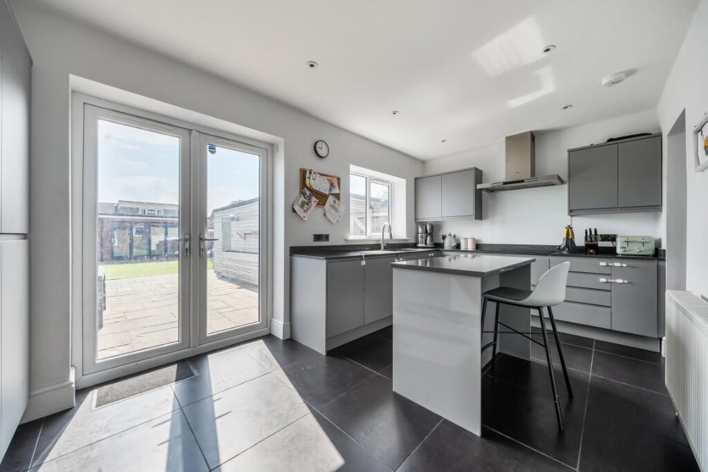 Main image of property: Buckingham Road, Bicester, Oxfordshire, OX26