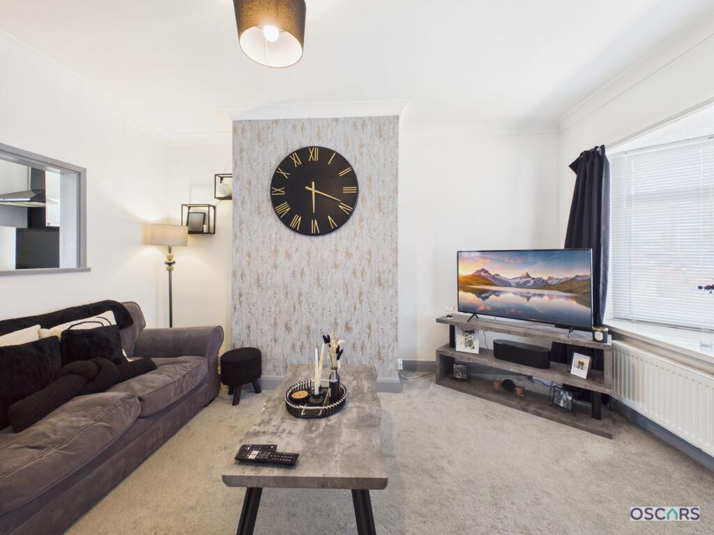 House in Hull - View 3