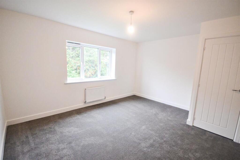 Smithy Close, Lindley photo 5