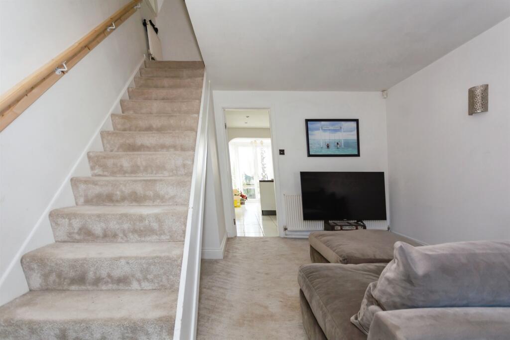 Raddlebarn Farm Drive, Birmingham photo 2