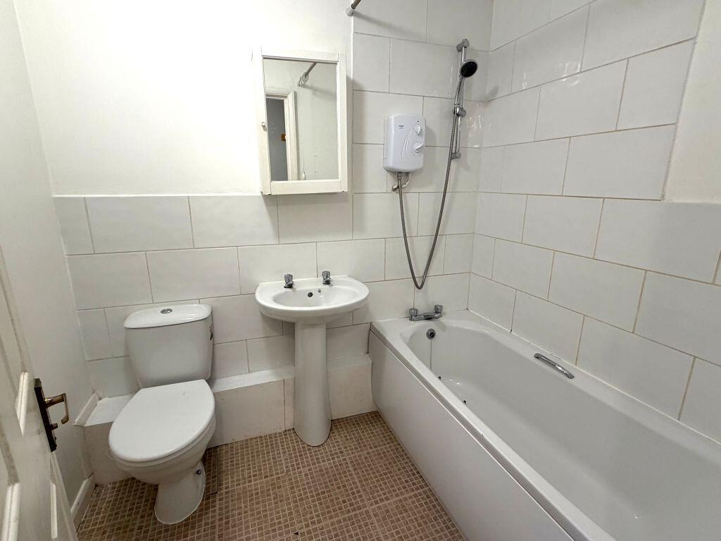 Apartment in Southampton - More
