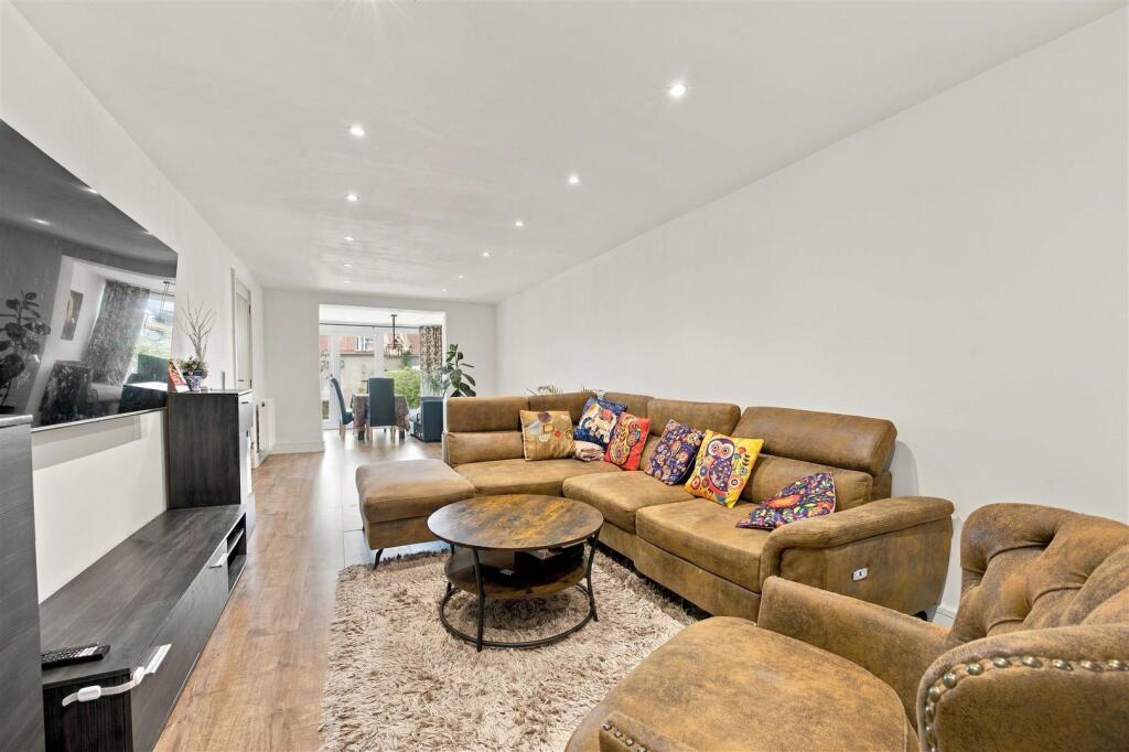 House in London - View 3