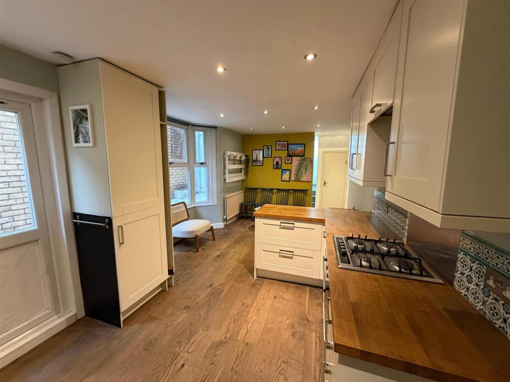 Main image of property: Umfreville Road, London