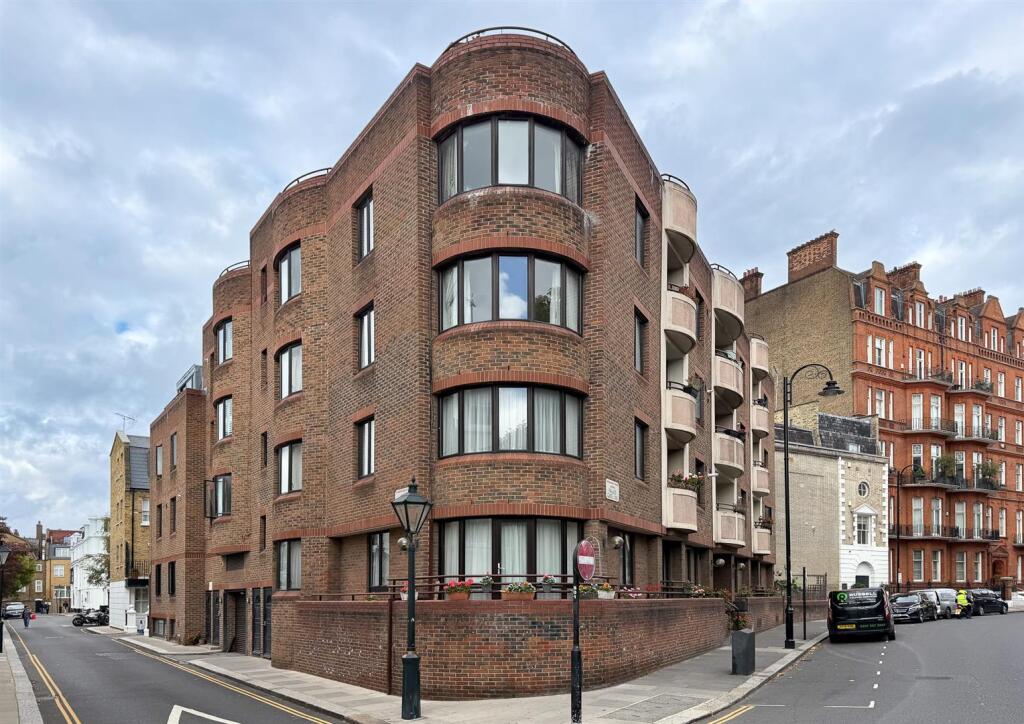 Apartment in London - View 5
