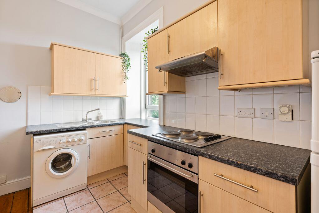 Apartment in Edinburgh - More