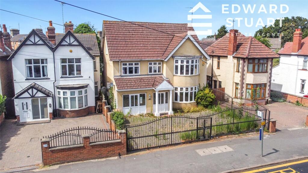 Main image of property: Park Road, Peterborough, Cambridgeshire, PE1
