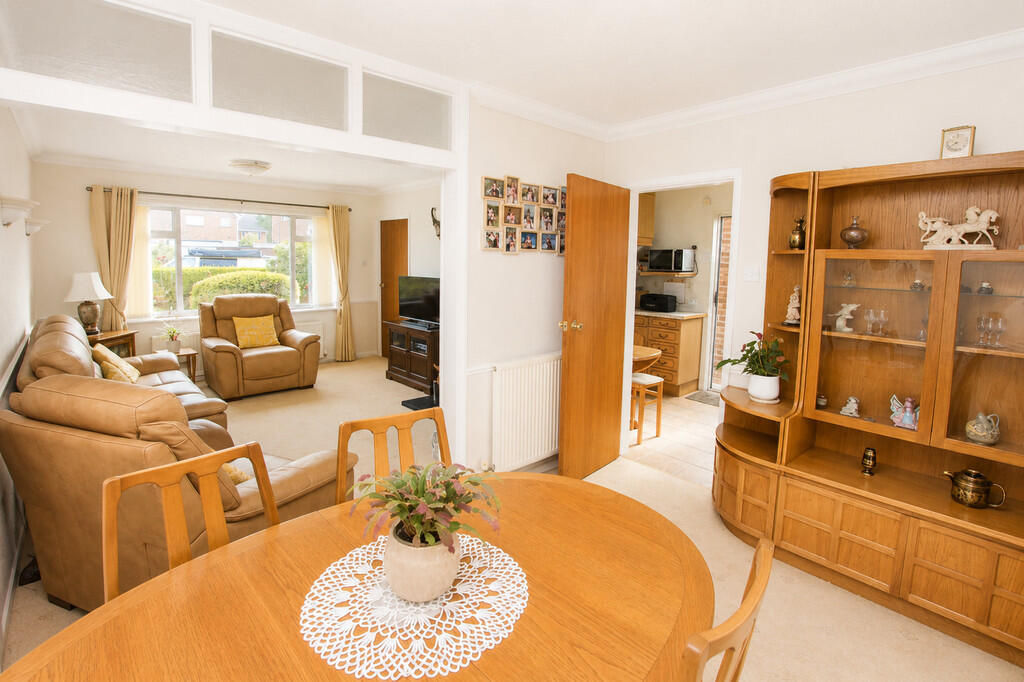 Ashfield Crescent, Blacon, Chester photo 4