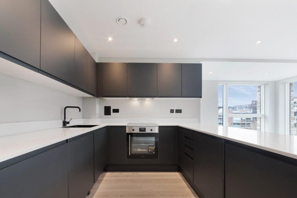 Apartment in London - View 2