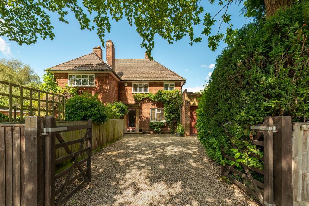 Main image of property: Banbury Road, Oxford, OX2