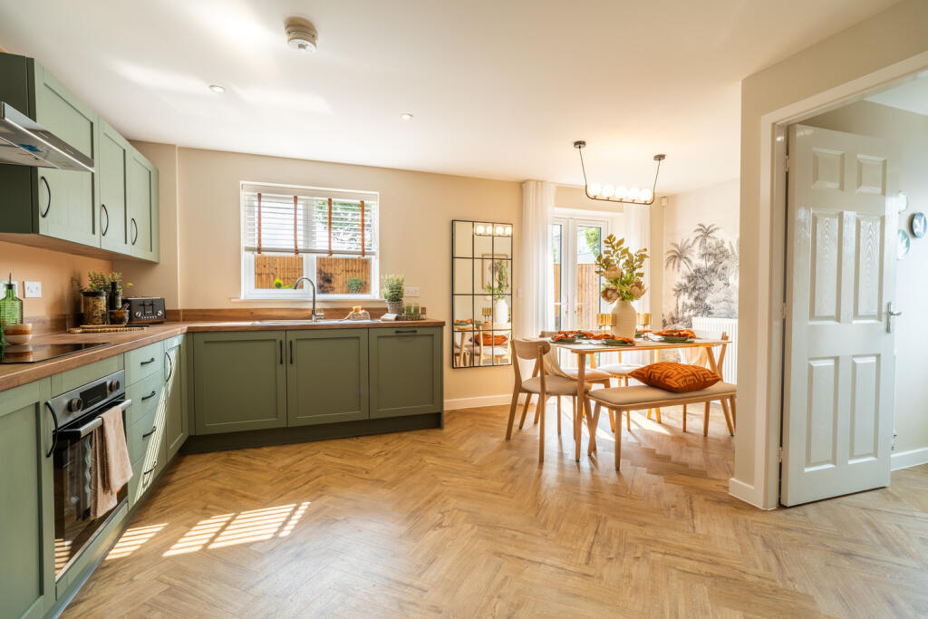 Main image of property: Farm View Road,
Kirkby-In-Ashfield,
Nottingham
NG17 7PH