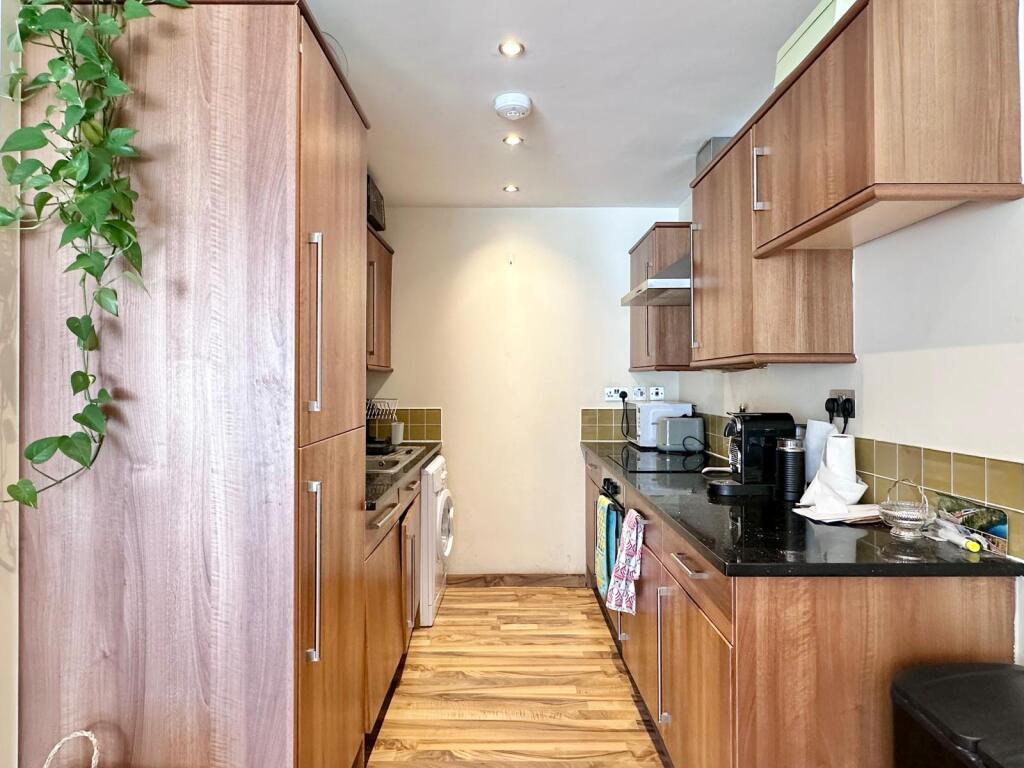 Apartment in London - View 4