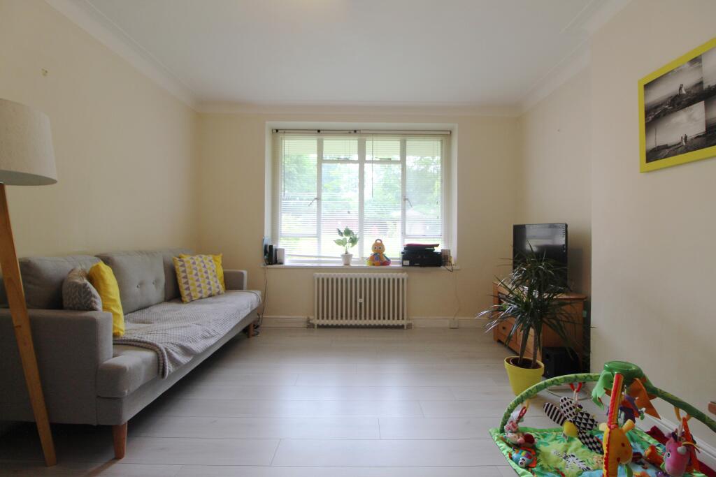 Apartment in Brighton - View 4