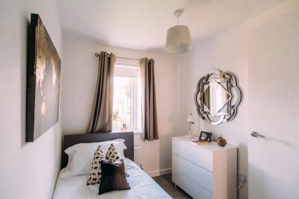 Brookfield Drive, Bradford, BD10 photo 3