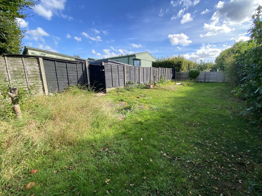 Heron Orchard Holiday Park, Frostley Gate photo 4