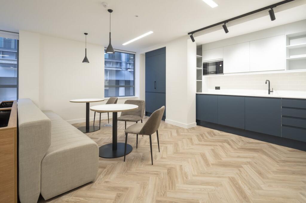 Main image of property: 35 King Street, London, EC2V 8EH