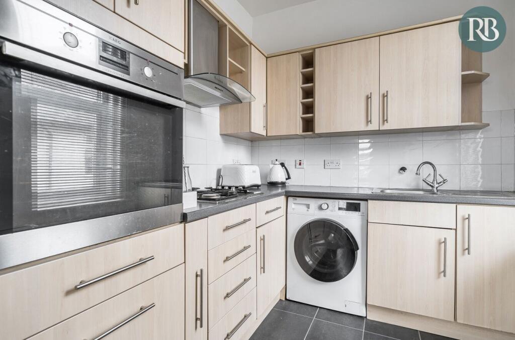 Park Lane, Southwick, BN42 - View 3