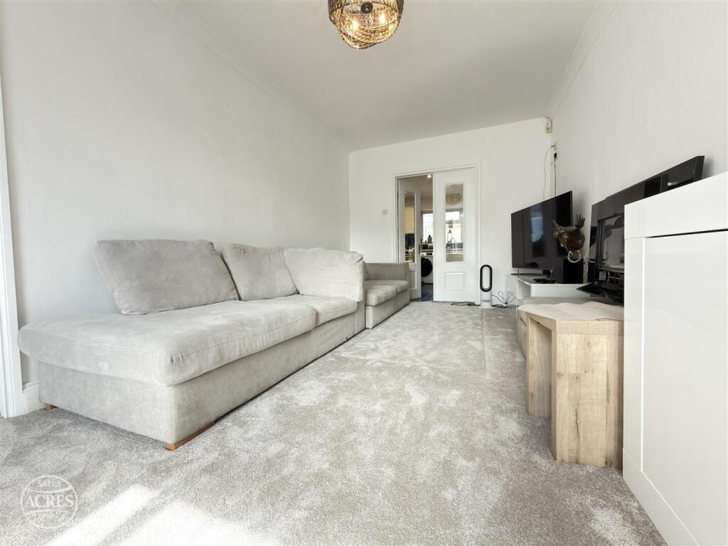 Calshot Road, Great Barr, Birmingham photo 4