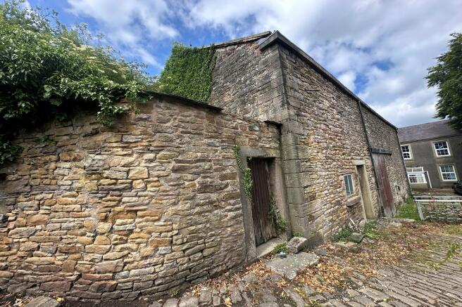 Lower Fowler Heights Barn, Heys Lane, Blackburn,  BB3 photo 4